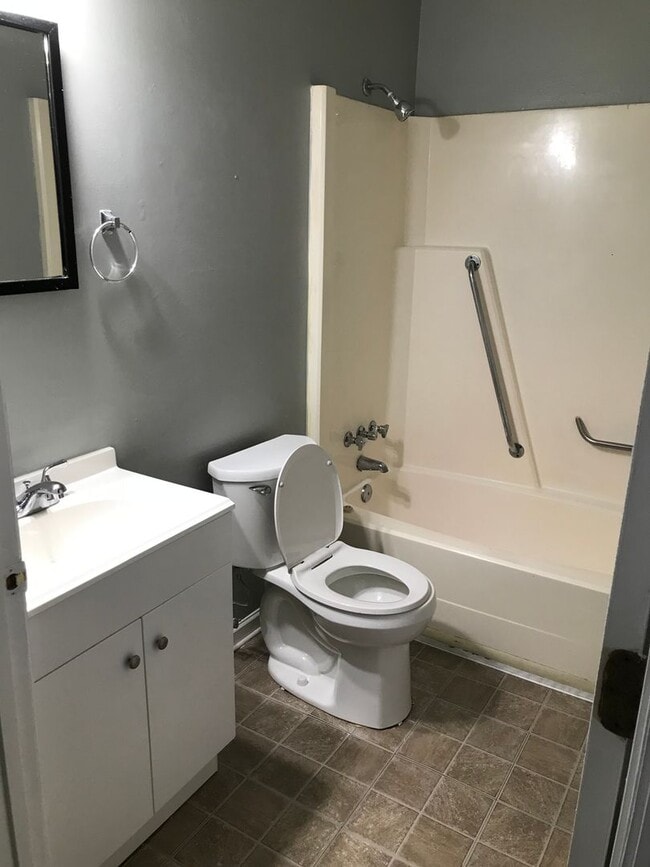 Building Photo - 3509 Buckhorn Dr