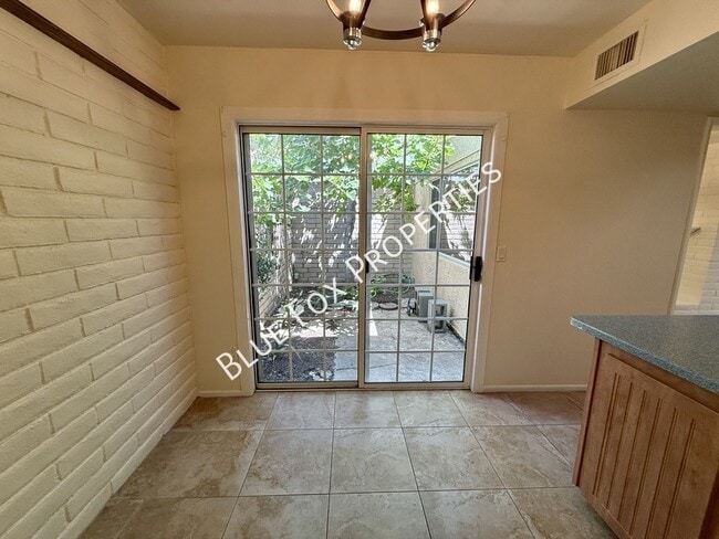 Building Photo - 4635 E Camino Rosa