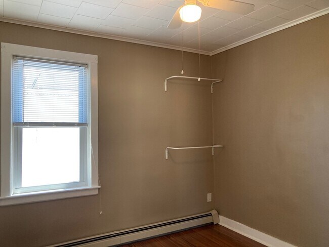 Building Photo - 30 Grant St