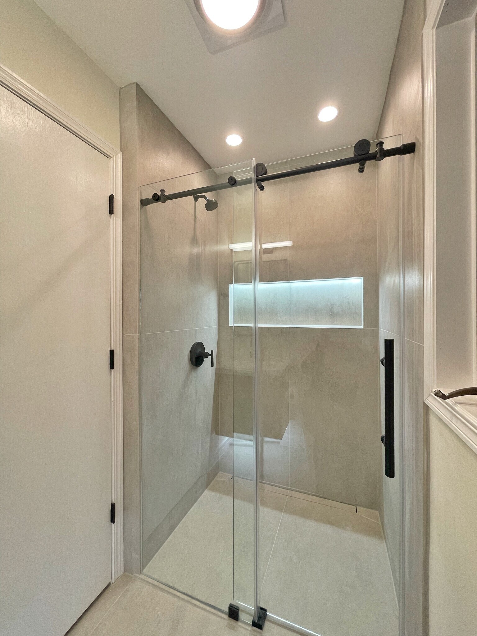 Building Photo - 516 S Campbell Ave