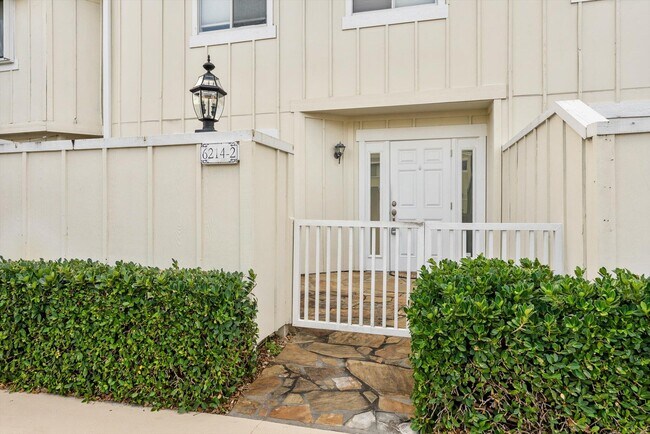 Primary Photo - 6214 Riverwalk Ln