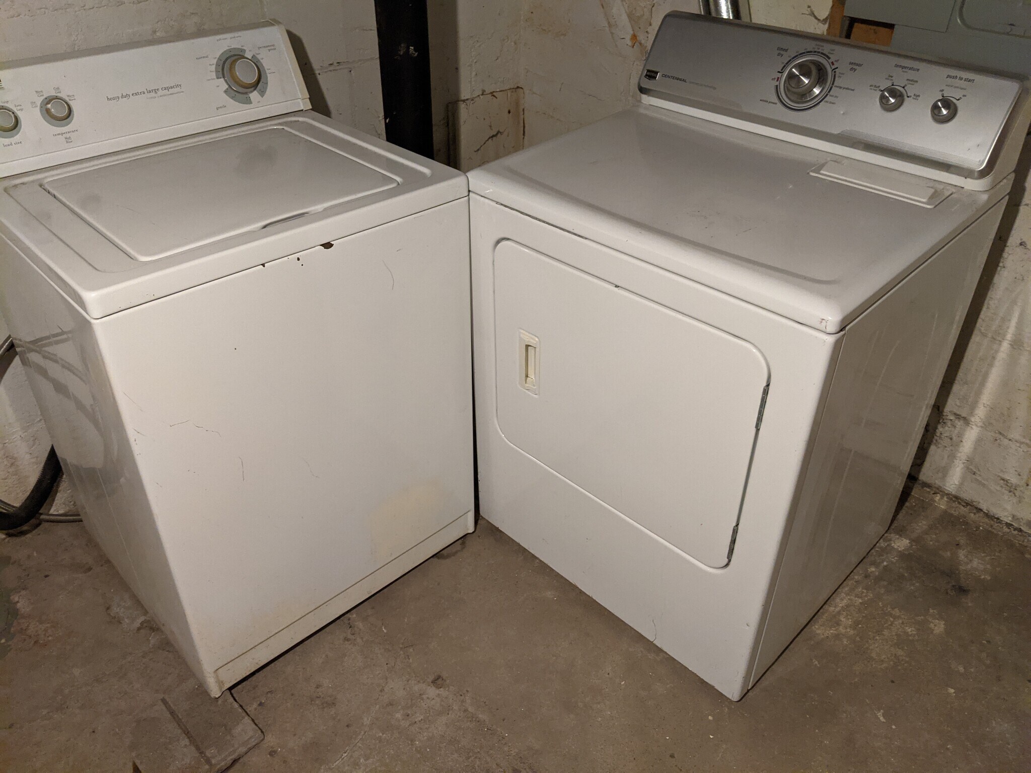 Building Photo - 200 11th St NE