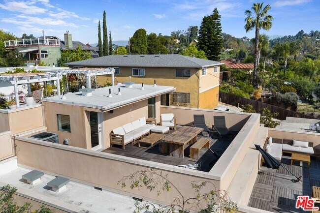 Building Photo - 1902 Liberty Ct