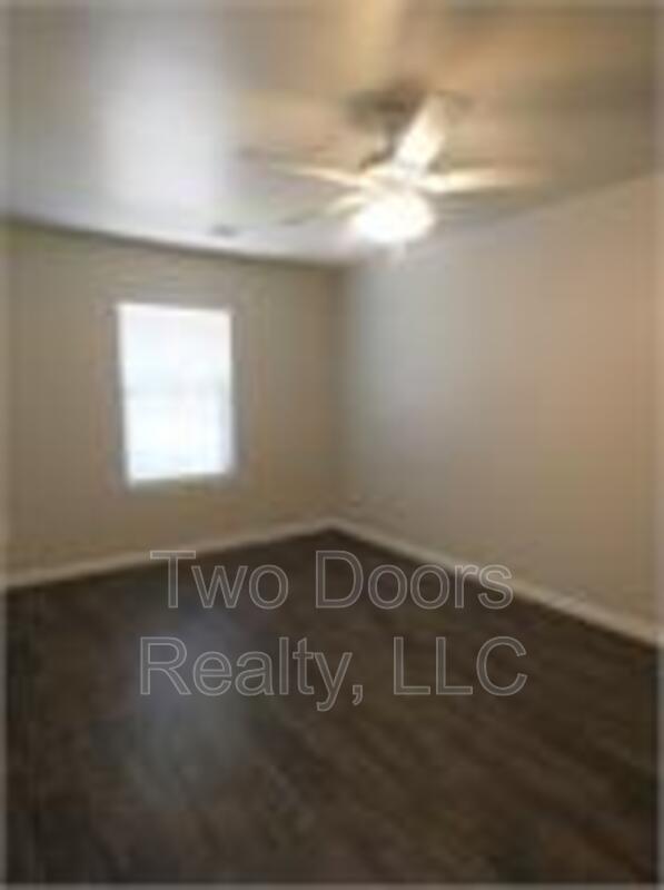 Building Photo - 411 Vail Cir