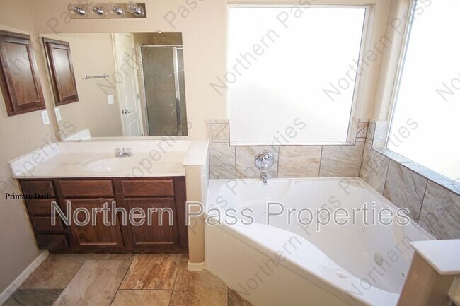 Building Photo - 12945 Hueco Hill Dr