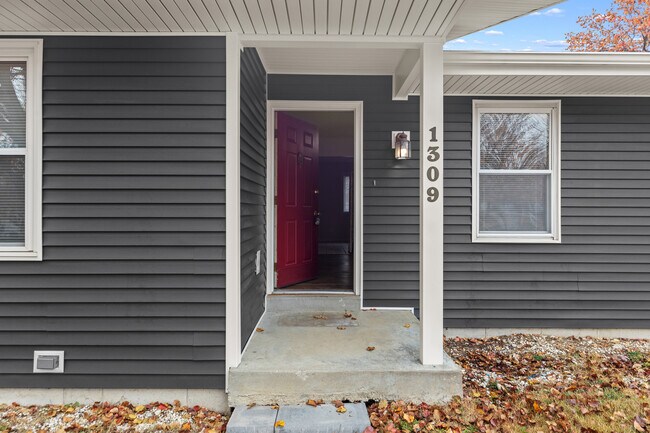 Building Photo - 1309 Trading Post Ln