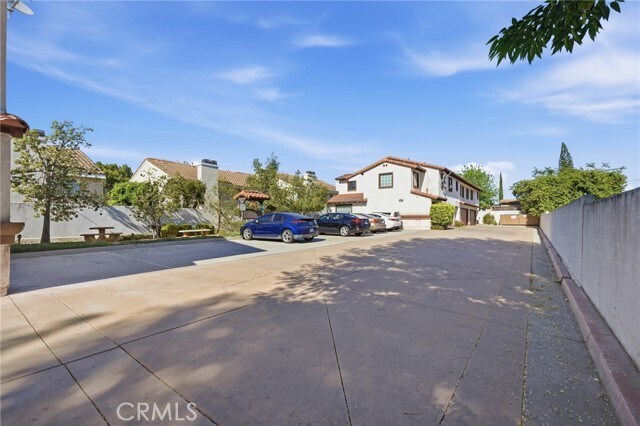 Building Photo - 222 S Idaho St