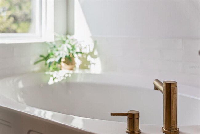 Building Photo - 534 Wishbone Ln