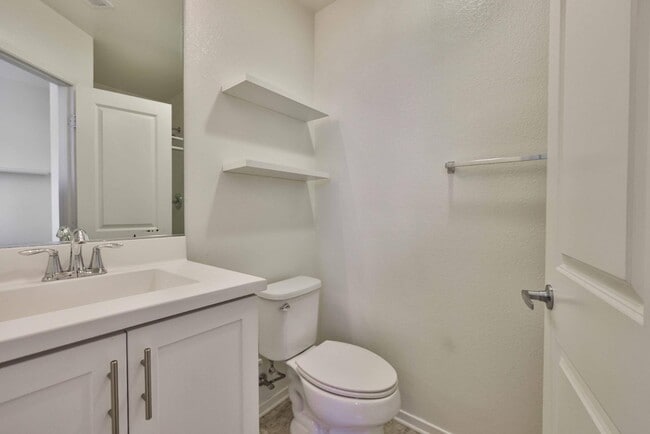 Building Photo - 5460 San Roberto