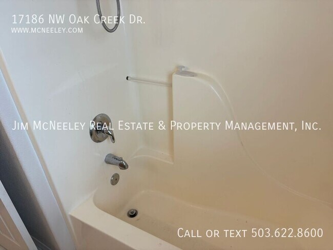 Building Photo - 17186 NW Oak Creek Dr