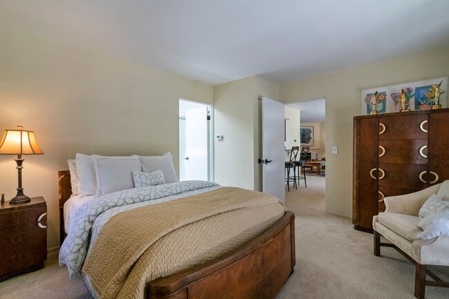 Building Photo - Dream Casita in Hope Ranch!