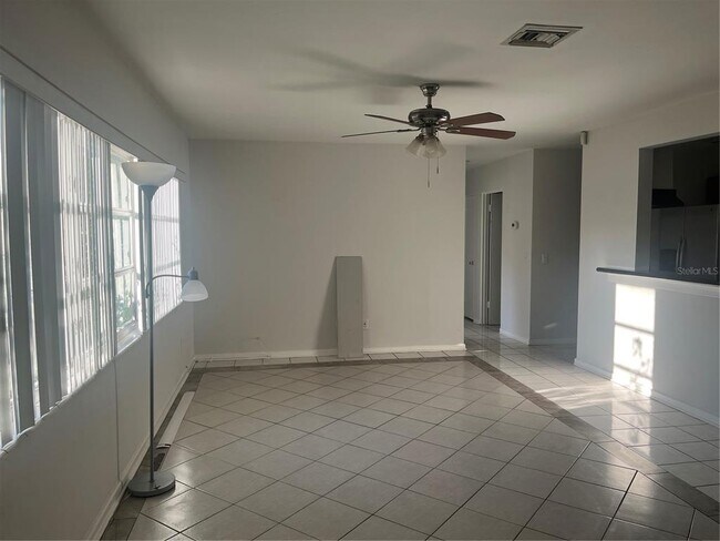 Building Photo - 1721 Eaton Dr