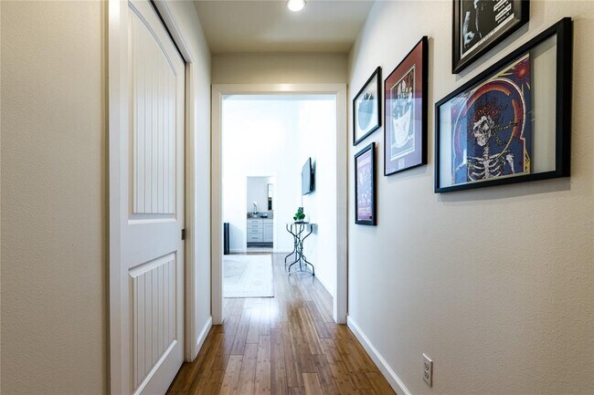 Building Photo - 3600 Marcae Ct