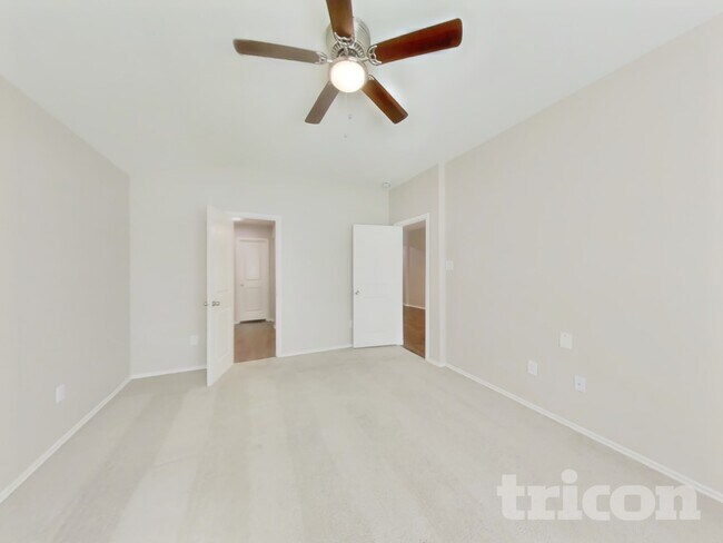 Building Photo - 15426 Rancho Joya Wy