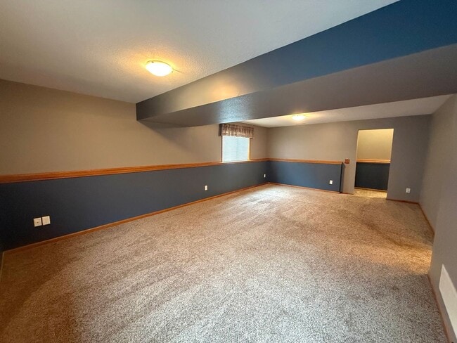 Building Photo - 331 Brookestone Dr SE