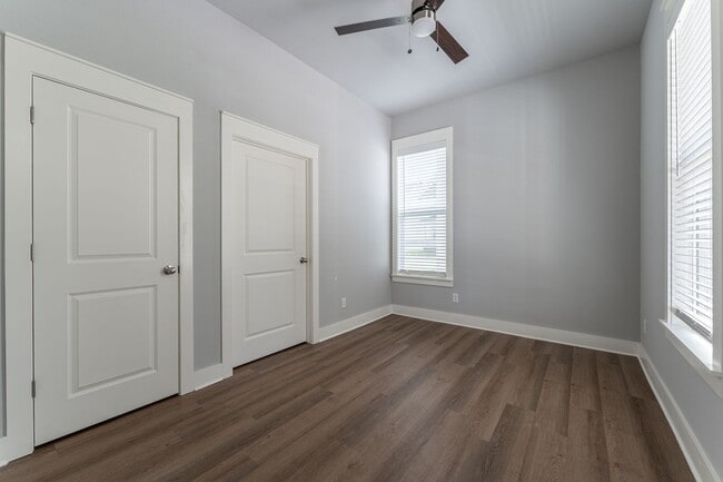 Building Photo - New 3 BR/3.5 BA home in Willow Bend