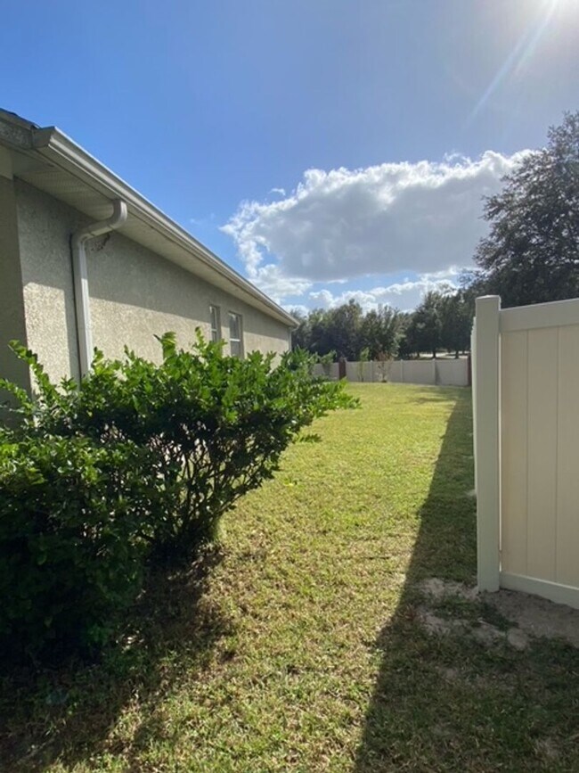 Building Photo - Beautiful 4 Bedroom 3 Bath Home in Ocoee