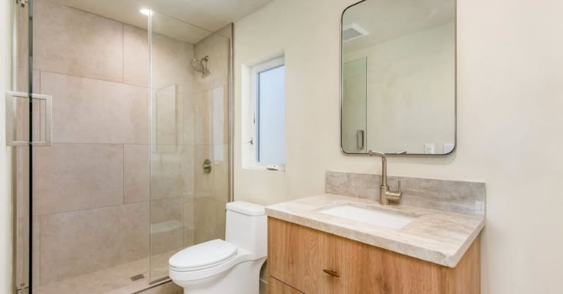 Building Photo - 1105 N Coast Hwy