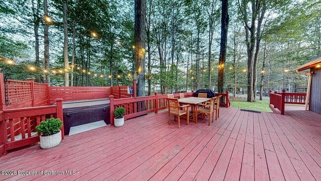 Building Photo - 2823 Fairhaven Dr