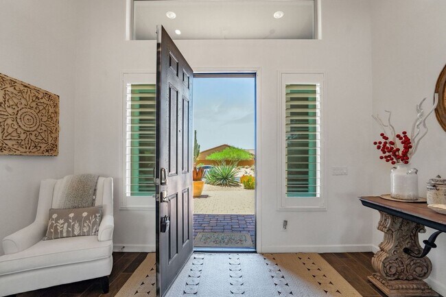 Building Photo - Spacious 4BR House in Cave Creek