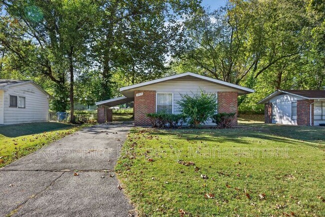 Building Photo - 10115 Saffron Dr