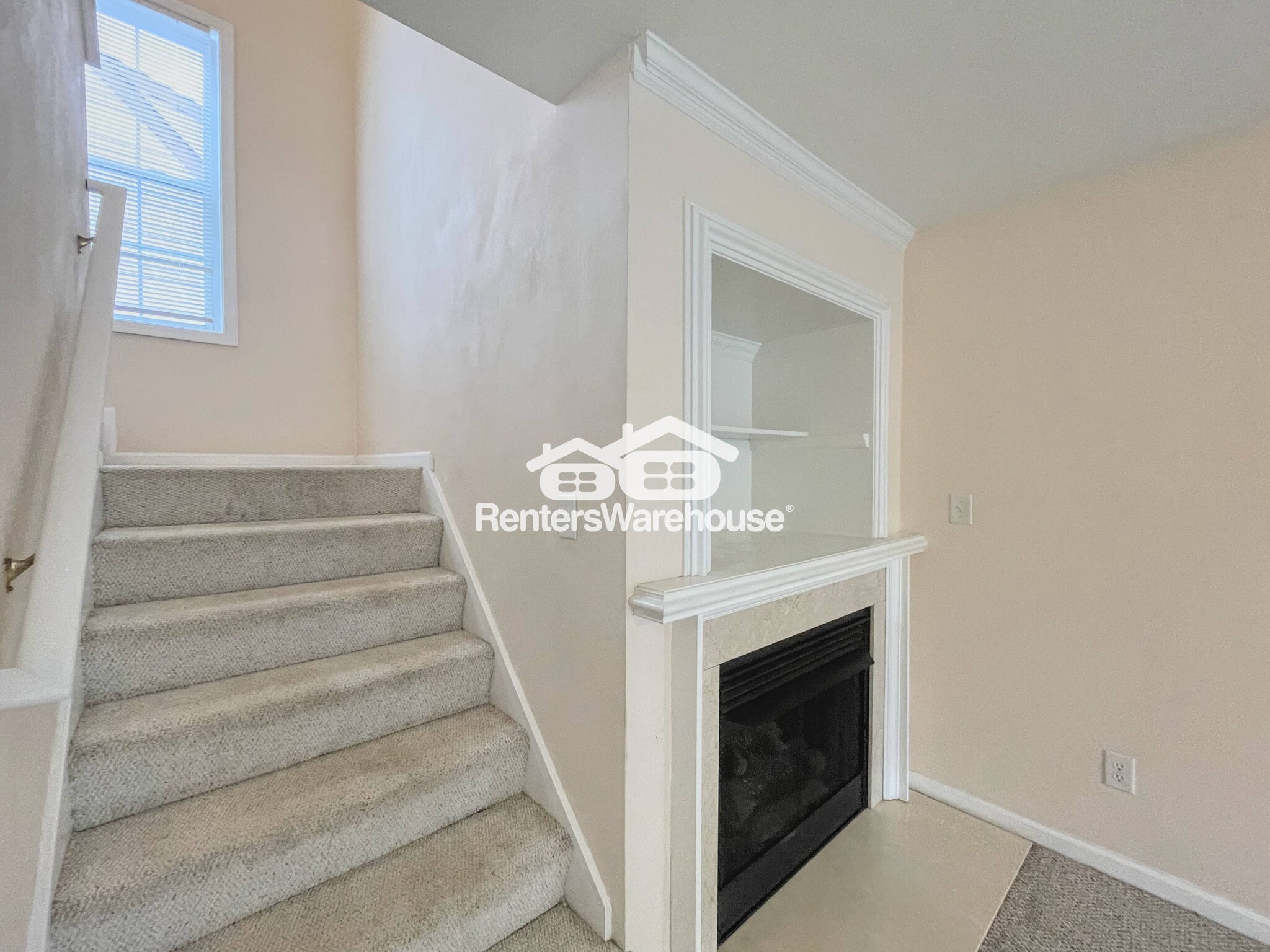 Building Photo - 4816 Kennebeck Ave