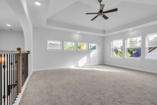 Building Photo - 16 Clearview Terrace Pl