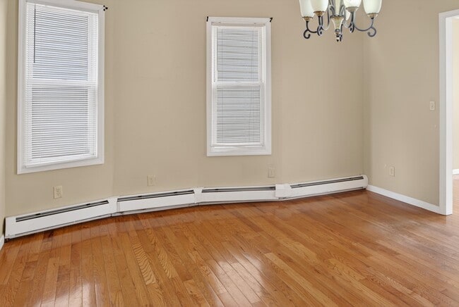 Building Photo - 26 Gautier Ave