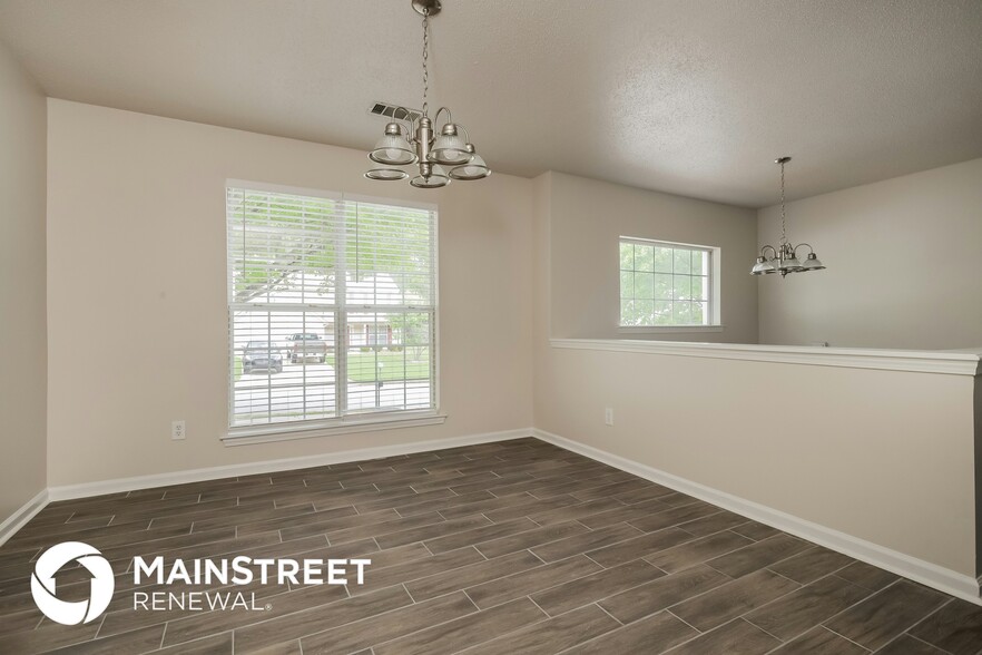 Building Photo - 10625 Tara Village Way