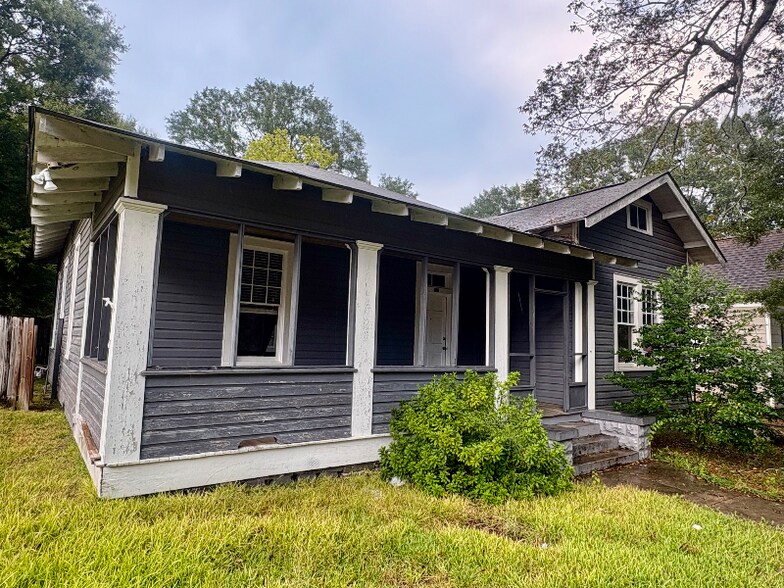 Primary Photo - 518 Virginia Ave