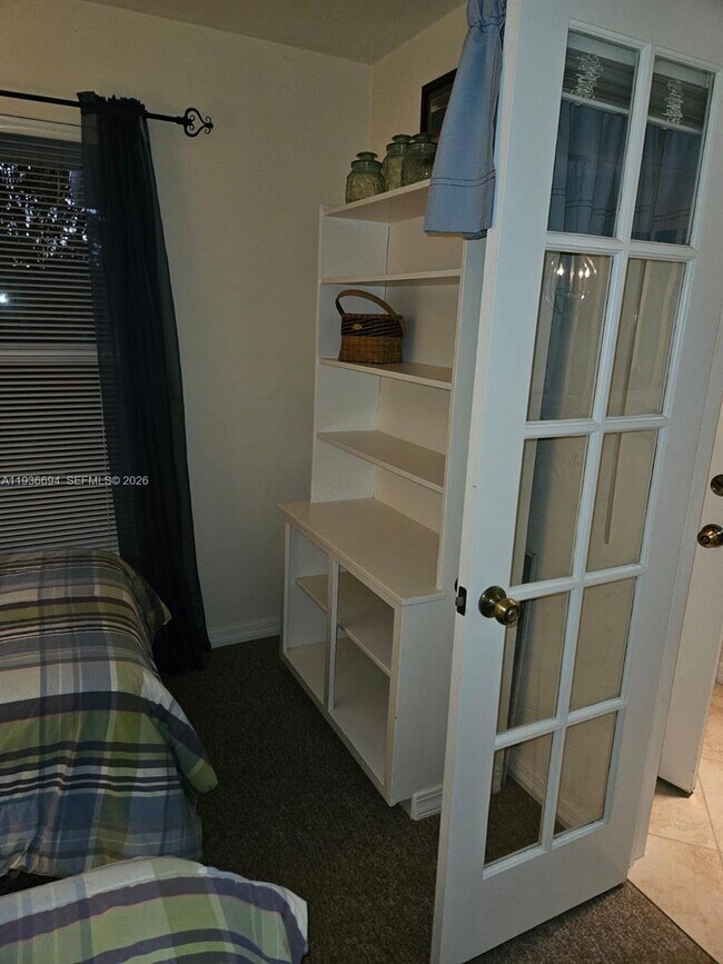 Building Photo - 1335 Mainsail Dr