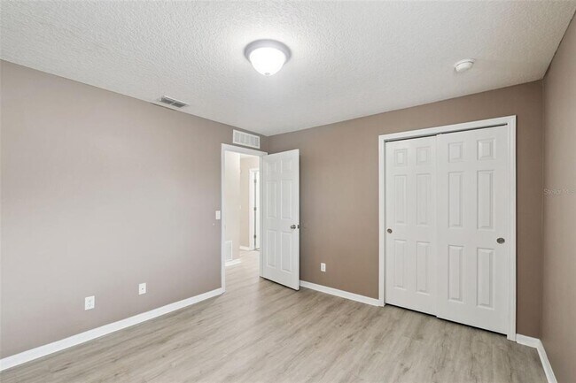 Building Photo - 1030 Bending Oak Trail