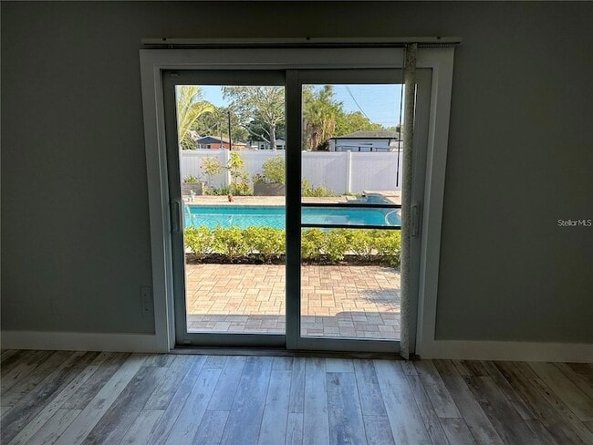 Building Photo - 440 50th Ave N