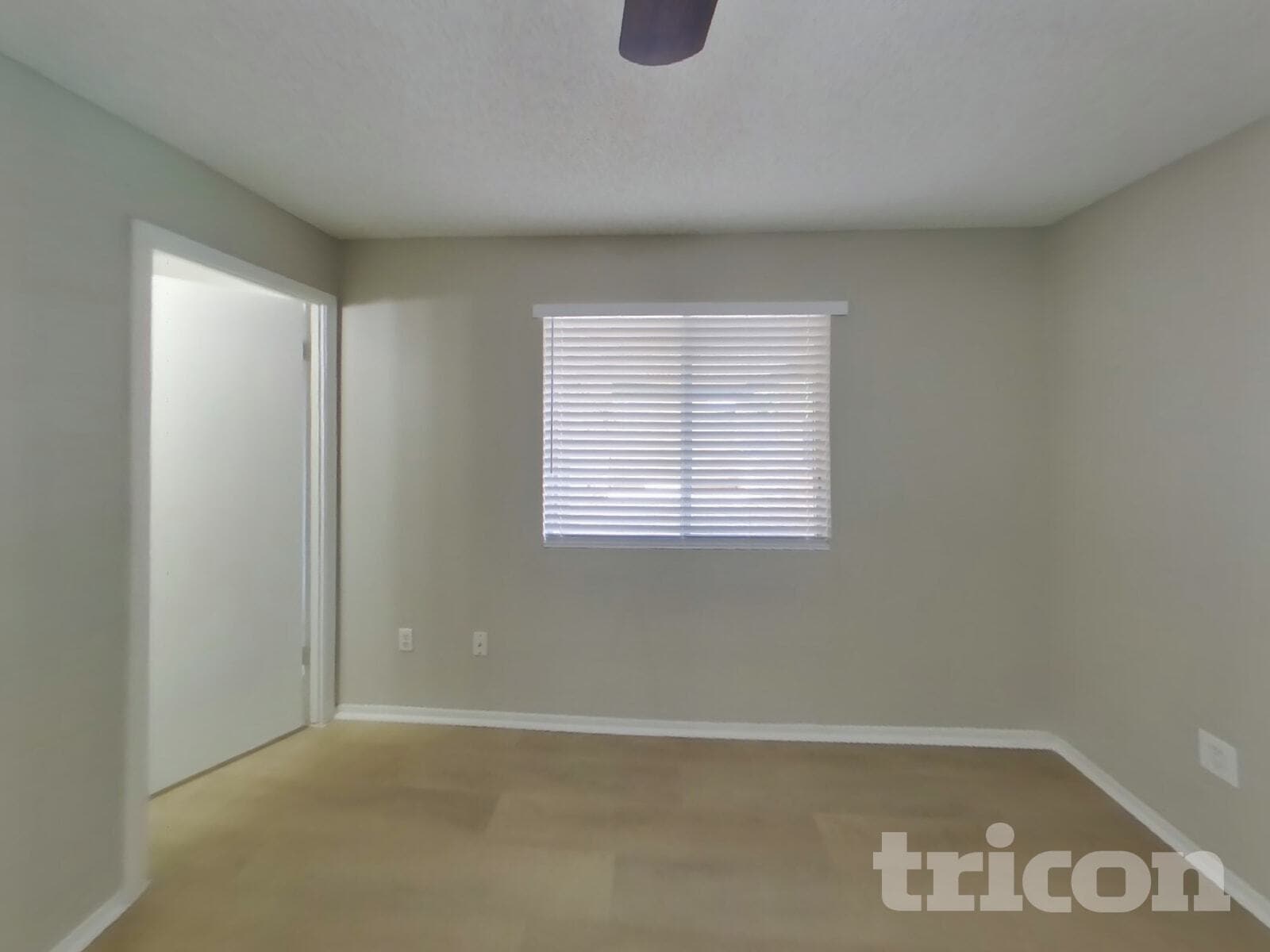 Building Photo - 7100 W Cheryl Dr