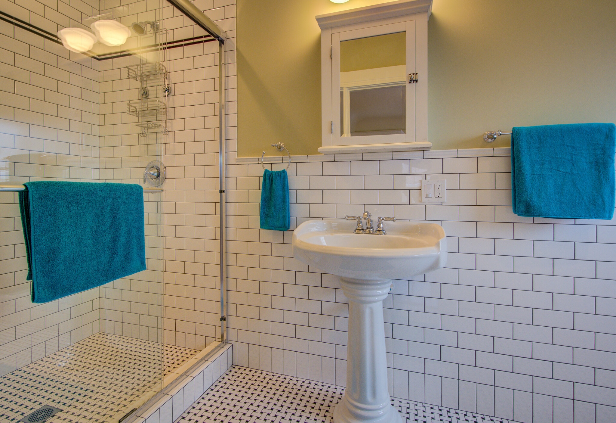 Extra tall shower in MB suite - 601 63rd St
