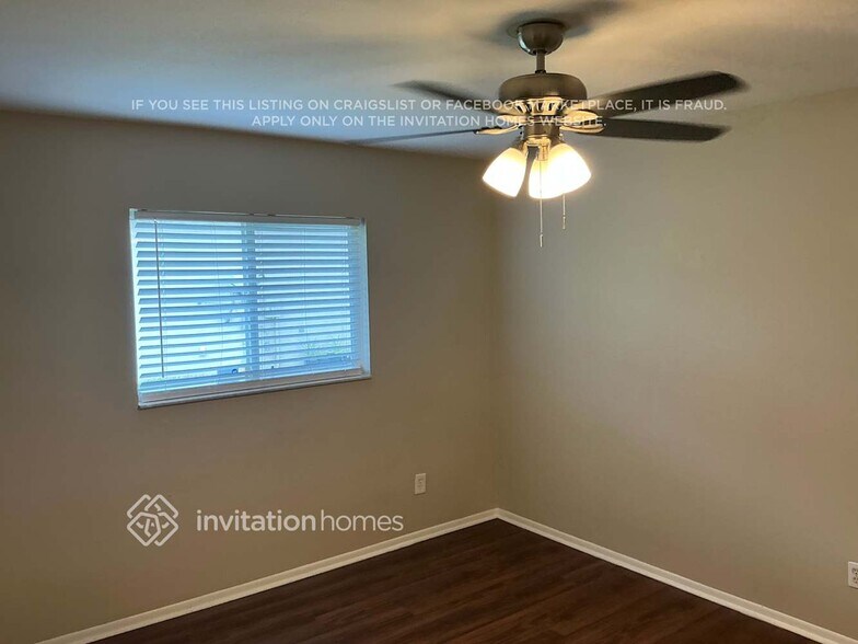 Building Photo - 1803 SW 38th Ln