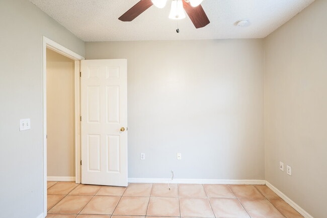 Building Photo - 4212 Stonefield Dr