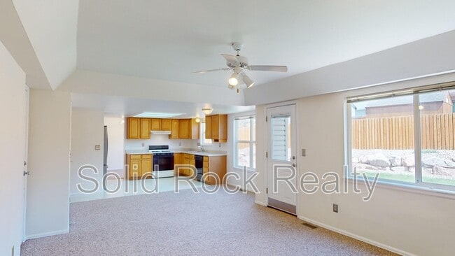 Building Photo - 2635 Leoti Dr