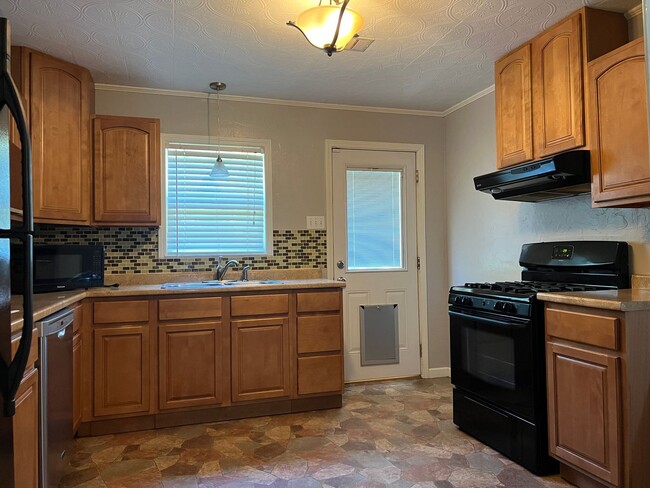 Building Photo - 4306 Orange St