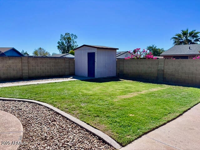 Building Photo - 1509 W El Alba Way