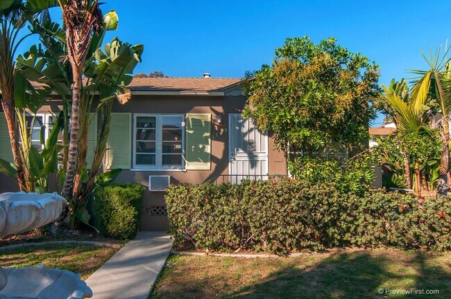 Building Photo - A North Park Gem! Remodeled! One of a kind...