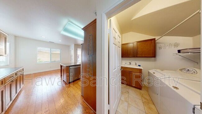Building Photo - 91-1038 Kai Weke St