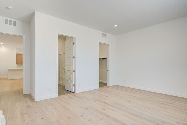 Building Photo - Brand New Home in southwest with a 4 car garage! Next Gen!