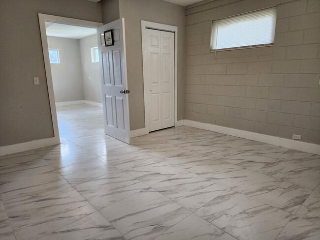 Building Photo - 4910 Ralls Dr