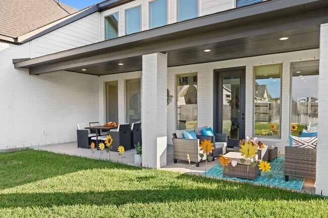 Building Photo - 28942 Woods Rose Ct