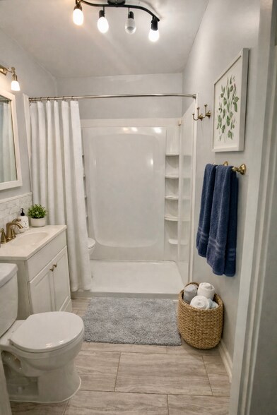 Building Photo - 105 3rd Ave