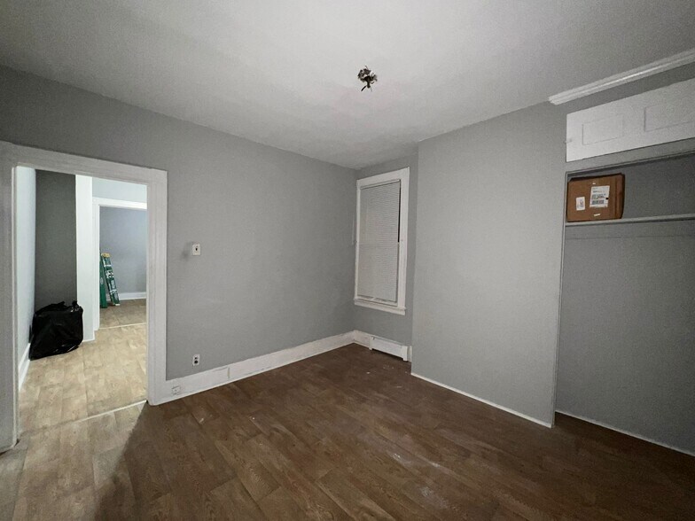 Building Photo - 1317 44th St