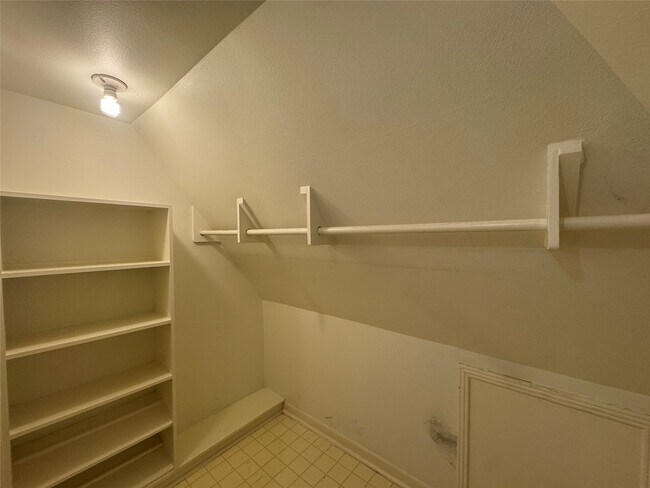 Building Photo - 4387 Harvest Ln