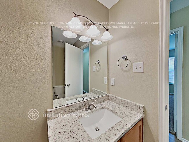 Building Photo - 8007 Stowe Springs Ln
