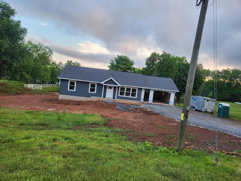 Building Photo - 501 Black Horse Rd